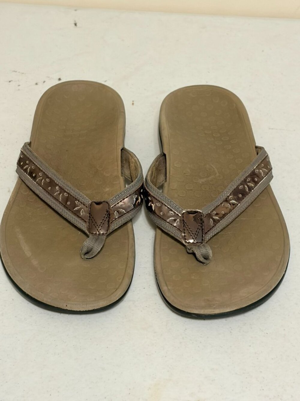 Women's Vionic Tide II Brown Flat Flip-Flops Sandals Size 9